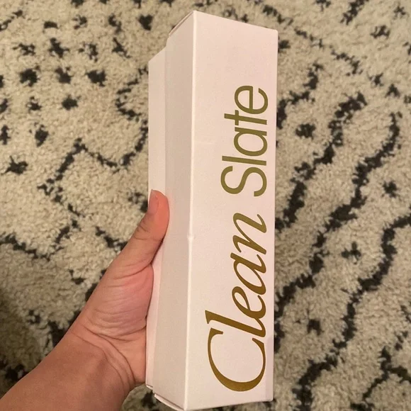 Oribe NEW serene scalp scrub shampoo - Picture 2 of 2